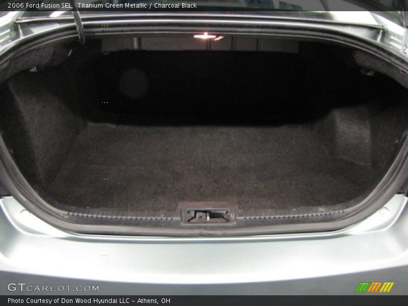  2006 Fusion SEL Trunk