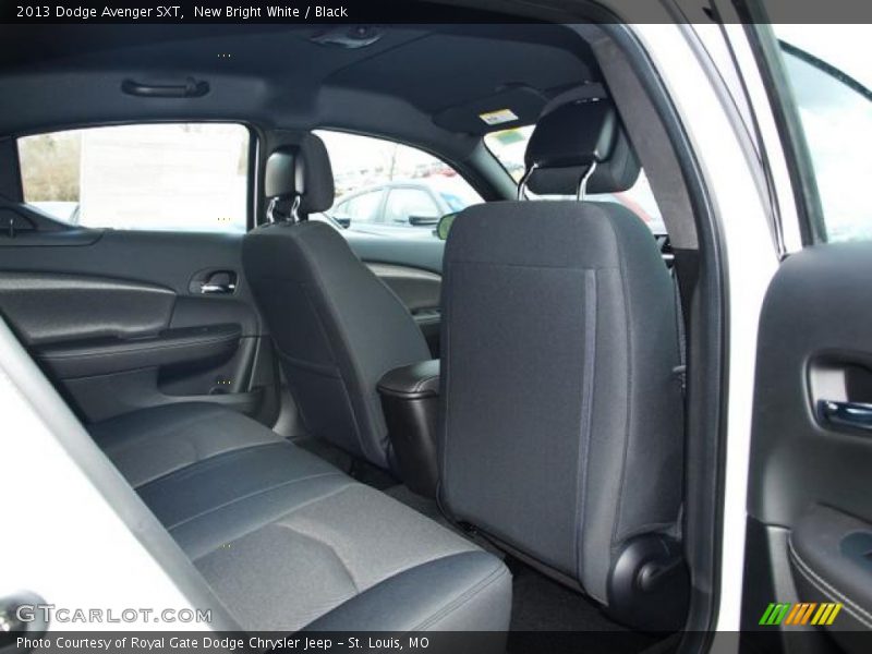 New Bright White / Black 2013 Dodge Avenger SXT