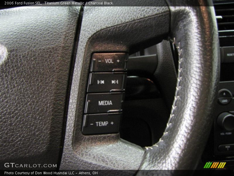 Controls of 2006 Fusion SEL