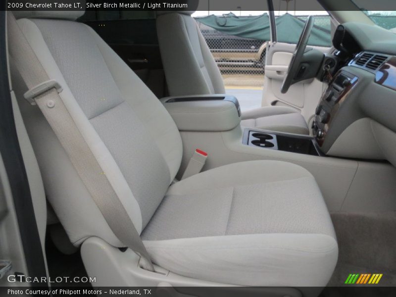 Silver Birch Metallic / Light Titanium 2009 Chevrolet Tahoe LT