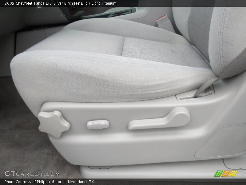 Silver Birch Metallic / Light Titanium 2009 Chevrolet Tahoe LT