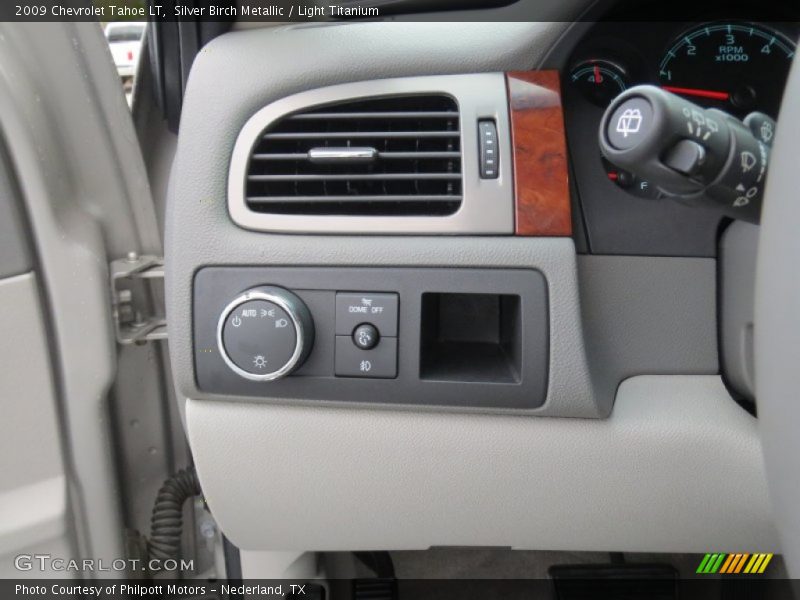 Silver Birch Metallic / Light Titanium 2009 Chevrolet Tahoe LT