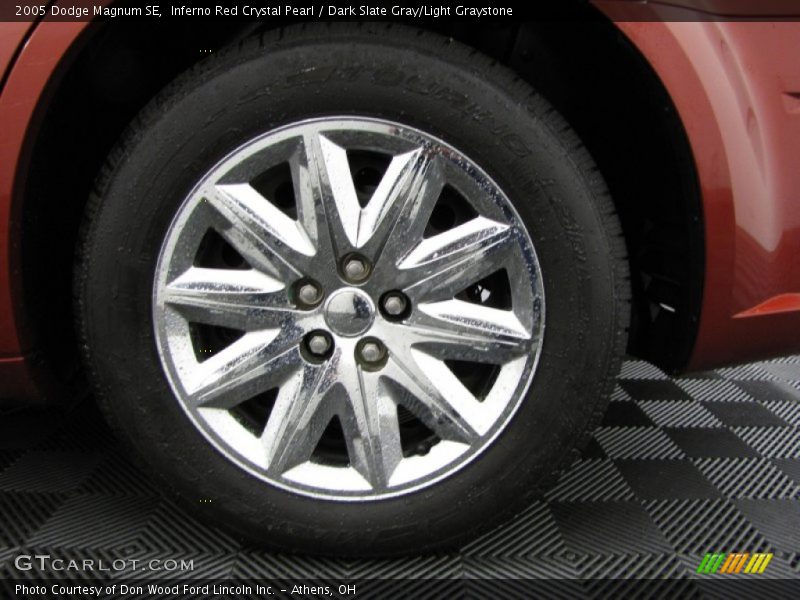 Inferno Red Crystal Pearl / Dark Slate Gray/Light Graystone 2005 Dodge Magnum SE