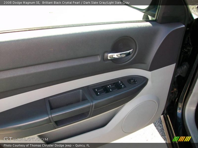 Brilliant Black Crystal Pearl / Dark Slate Gray/Light Slate Gray 2008 Dodge Magnum SE