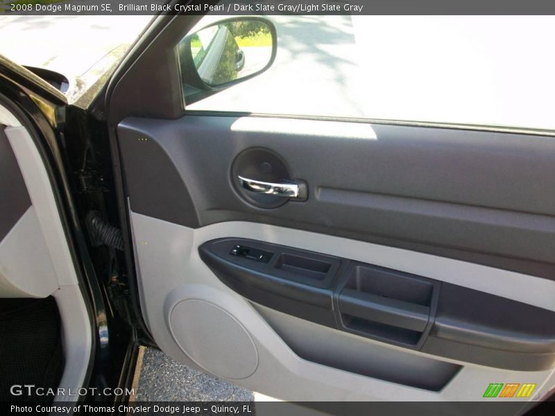Brilliant Black Crystal Pearl / Dark Slate Gray/Light Slate Gray 2008 Dodge Magnum SE