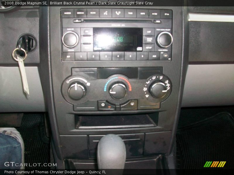 Brilliant Black Crystal Pearl / Dark Slate Gray/Light Slate Gray 2008 Dodge Magnum SE
