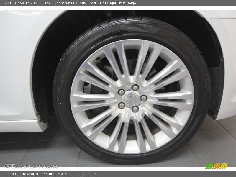Bright White / Dark Frost Beige/Light Frost Beige 2011 Chrysler 300 C Hemi