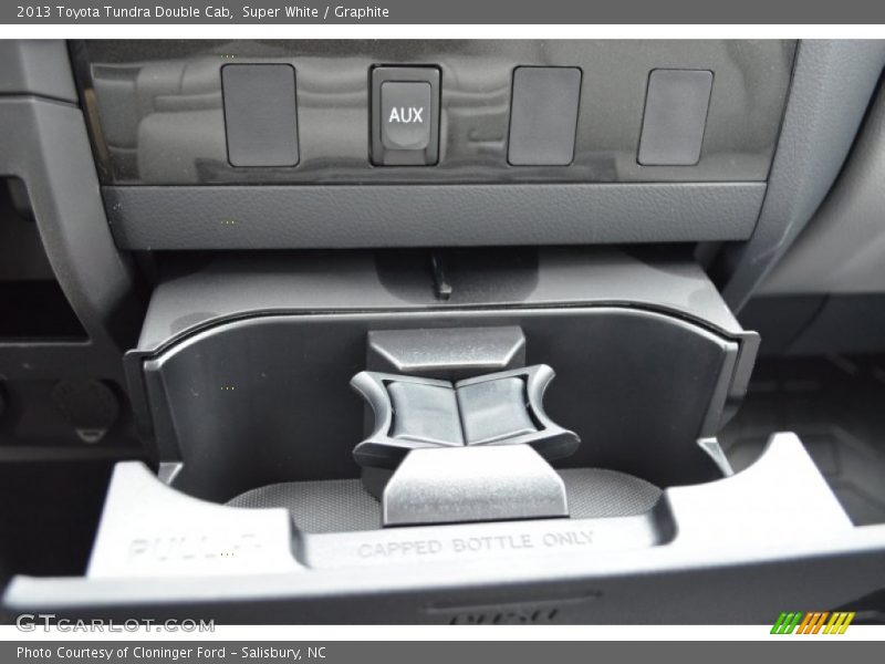 Super White / Graphite 2013 Toyota Tundra Double Cab