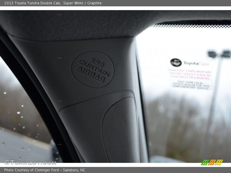 Super White / Graphite 2013 Toyota Tundra Double Cab
