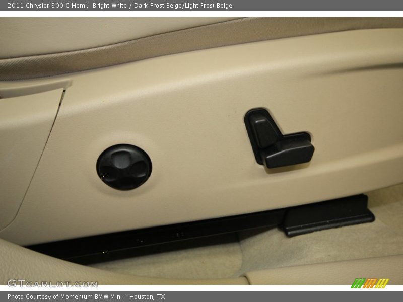 Bright White / Dark Frost Beige/Light Frost Beige 2011 Chrysler 300 C Hemi