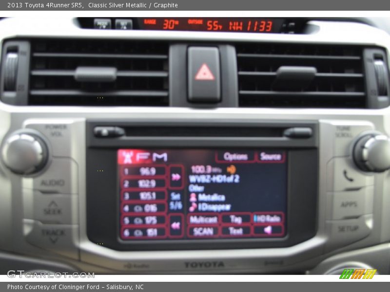 Classic Silver Metallic / Graphite 2013 Toyota 4Runner SR5