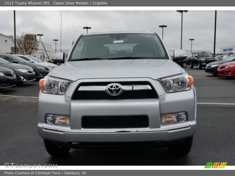 Classic Silver Metallic / Graphite 2013 Toyota 4Runner SR5