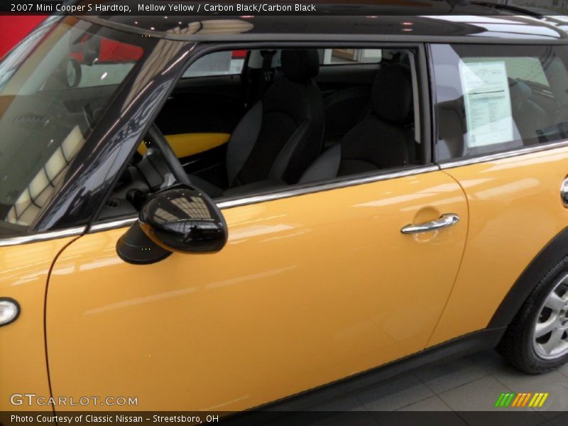 Mellow Yellow / Carbon Black/Carbon Black 2007 Mini Cooper S Hardtop