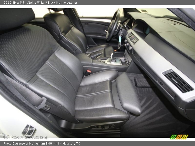 Alpine White / Black Merino Leather 2010 BMW M5