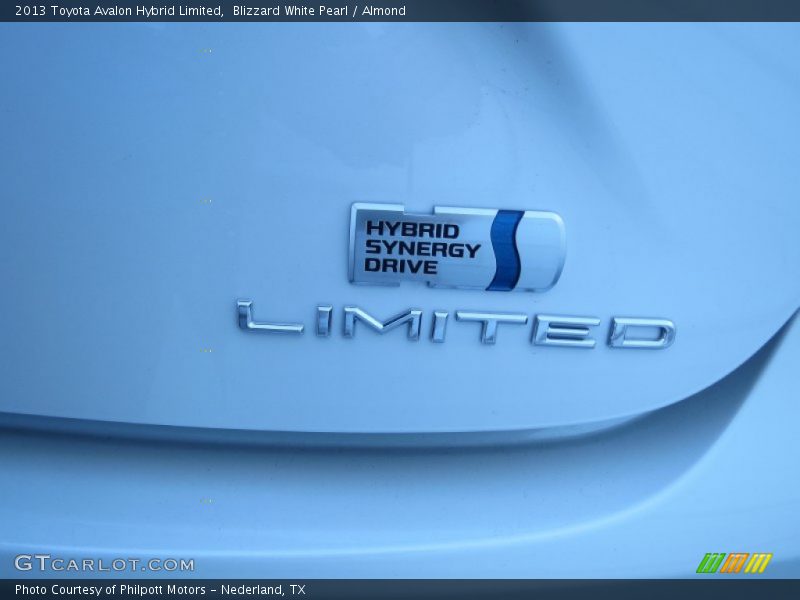  2013 Avalon Hybrid Limited Logo
