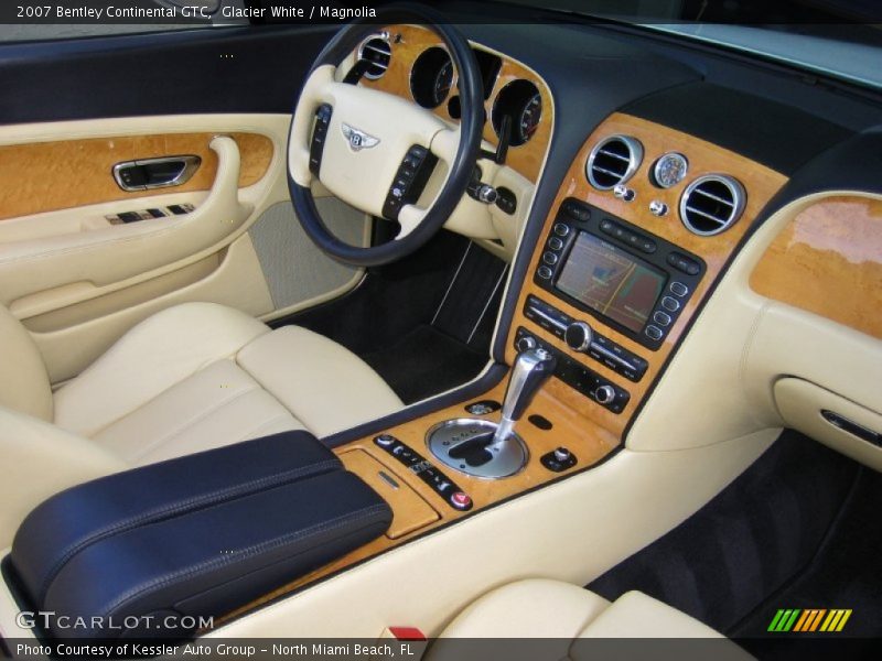  2007 Continental GTC  Magnolia Interior