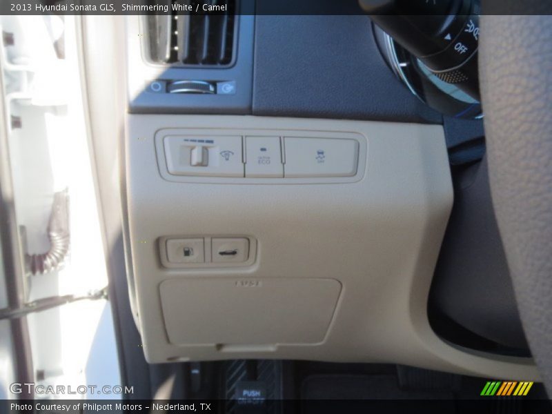 Shimmering White / Camel 2013 Hyundai Sonata GLS