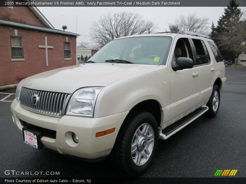 Ivory Parchment Tri-Coat / Medium Dark Parchment 2005 Mercury Mountaineer V6 Premier AWD