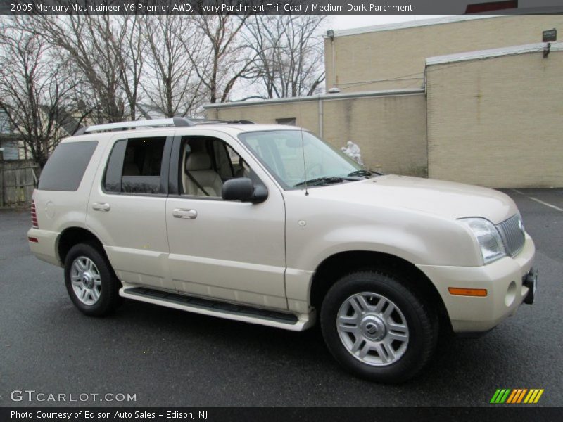 Ivory Parchment Tri-Coat / Medium Dark Parchment 2005 Mercury Mountaineer V6 Premier AWD