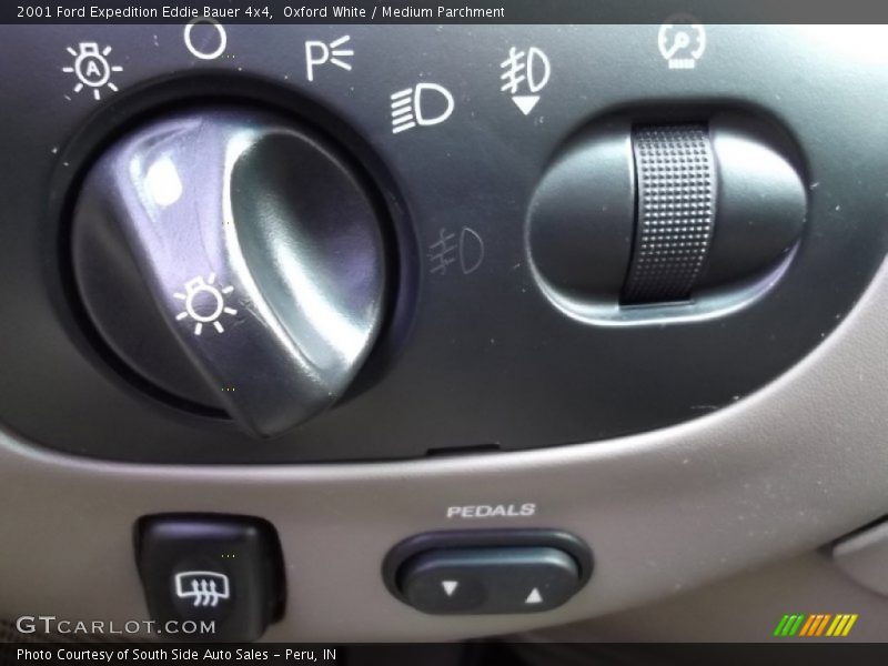 Oxford White / Medium Parchment 2001 Ford Expedition Eddie Bauer 4x4