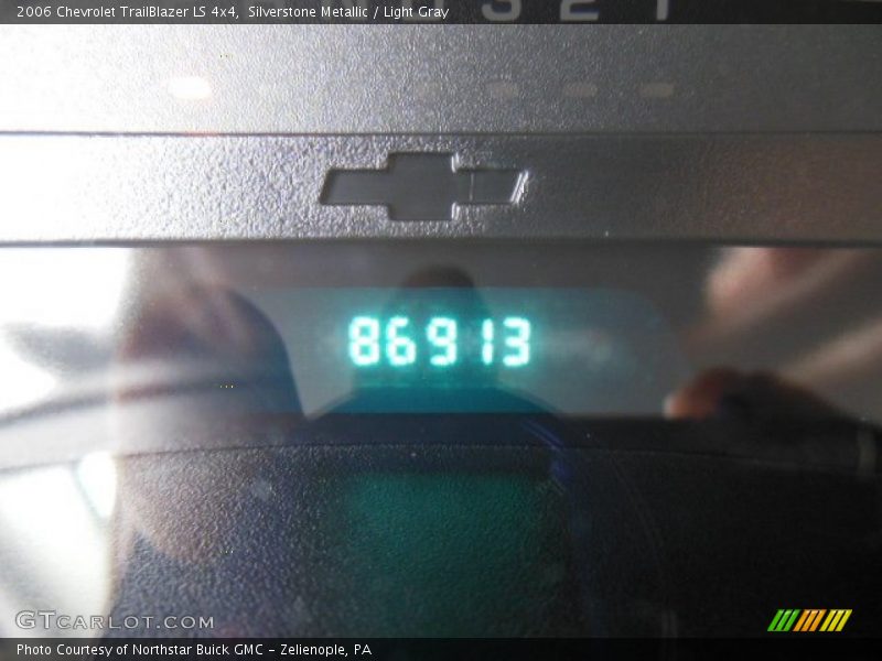 Silverstone Metallic / Light Gray 2006 Chevrolet TrailBlazer LS 4x4