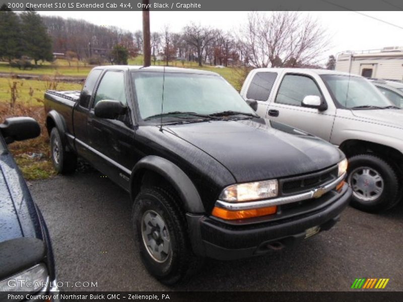 Onyx Black / Graphite 2000 Chevrolet S10 LS Extended Cab 4x4