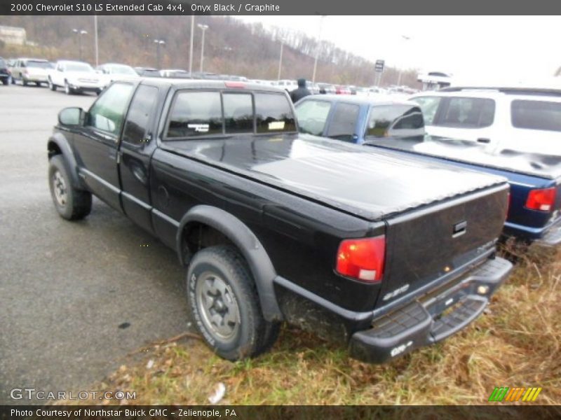 Onyx Black / Graphite 2000 Chevrolet S10 LS Extended Cab 4x4