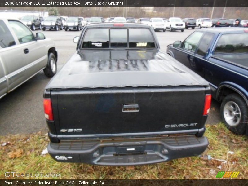 Onyx Black / Graphite 2000 Chevrolet S10 LS Extended Cab 4x4