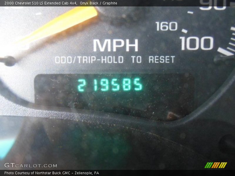 Onyx Black / Graphite 2000 Chevrolet S10 LS Extended Cab 4x4