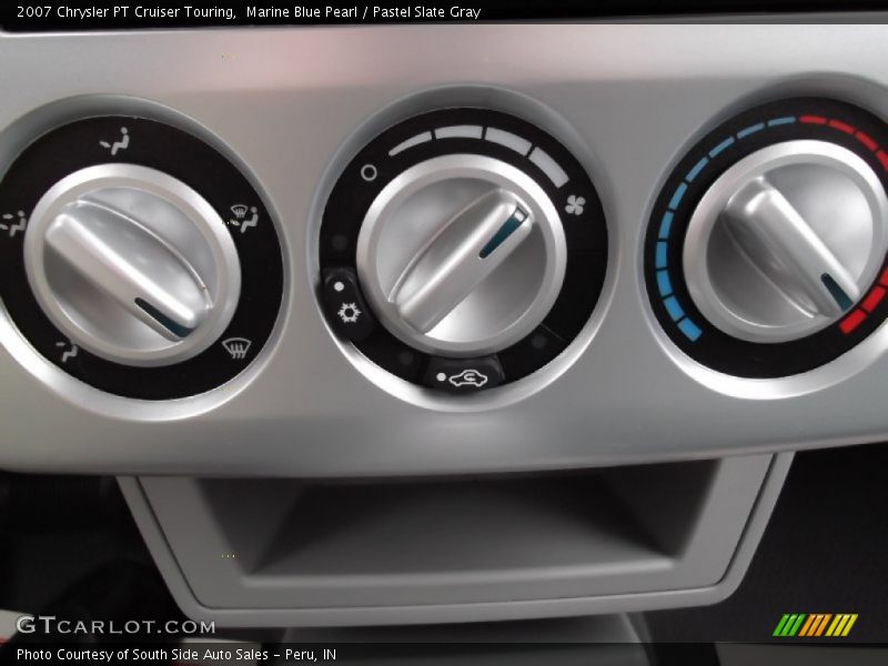 Controls of 2007 PT Cruiser Touring
