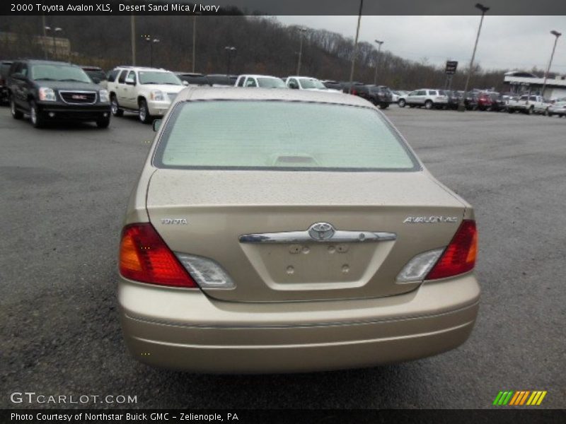 Desert Sand Mica / Ivory 2000 Toyota Avalon XLS