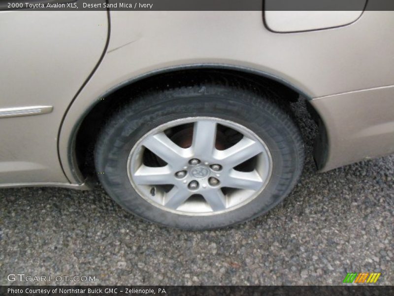 Desert Sand Mica / Ivory 2000 Toyota Avalon XLS