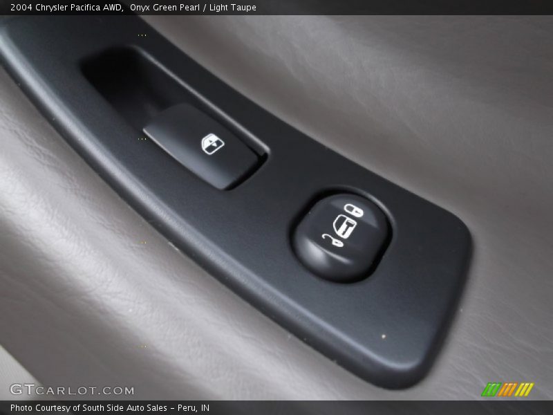 Controls of 2004 Pacifica AWD