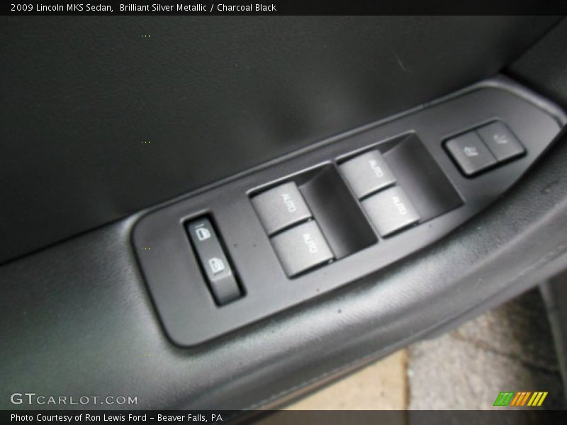Brilliant Silver Metallic / Charcoal Black 2009 Lincoln MKS Sedan