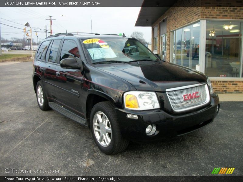 Onyx Black / Light Gray 2007 GMC Envoy Denali 4x4