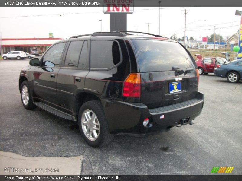 Onyx Black / Light Gray 2007 GMC Envoy Denali 4x4
