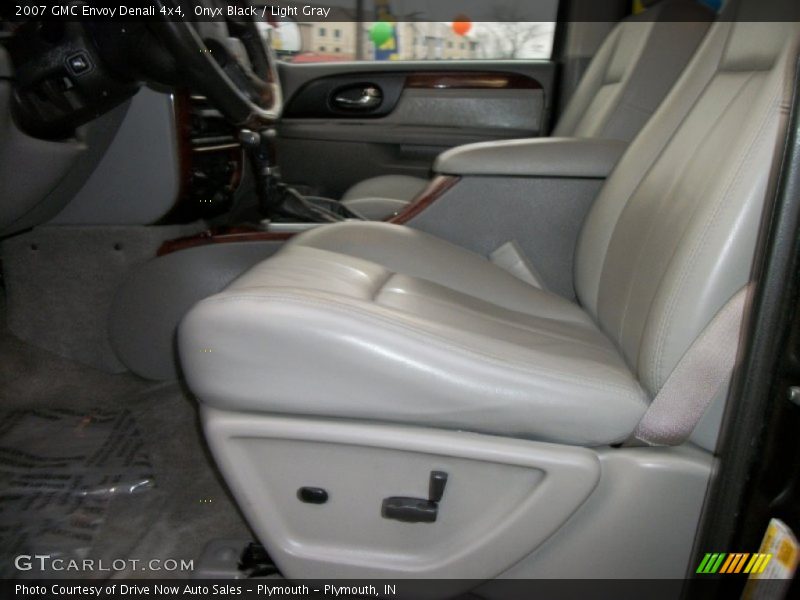 Onyx Black / Light Gray 2007 GMC Envoy Denali 4x4