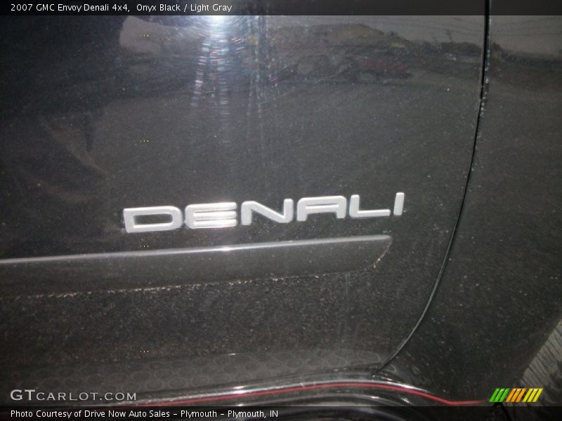 Onyx Black / Light Gray 2007 GMC Envoy Denali 4x4