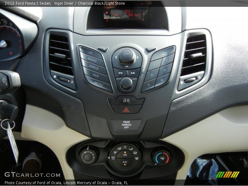 Ingot Silver / Charcoal Black/Light Stone 2013 Ford Fiesta S Sedan