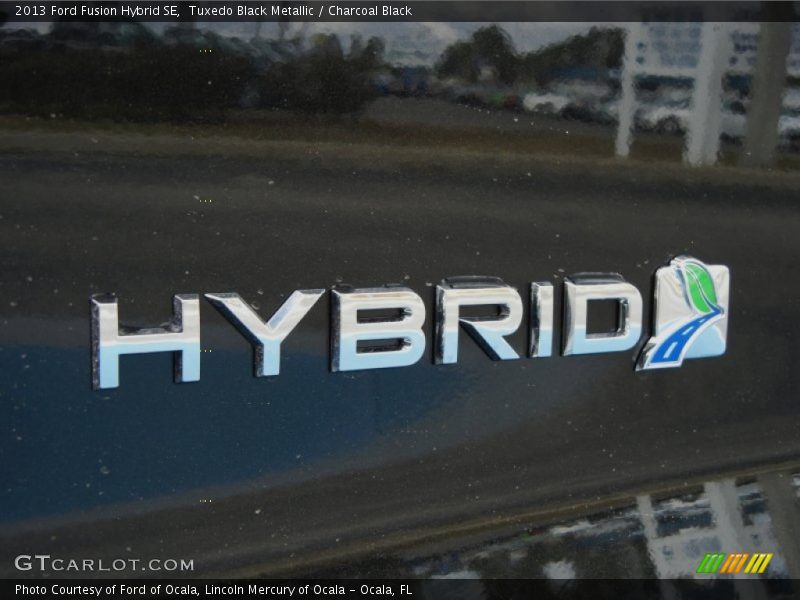  2013 Fusion Hybrid SE Logo