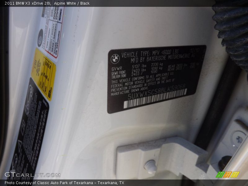 Alpine White / Black 2011 BMW X3 xDrive 28i