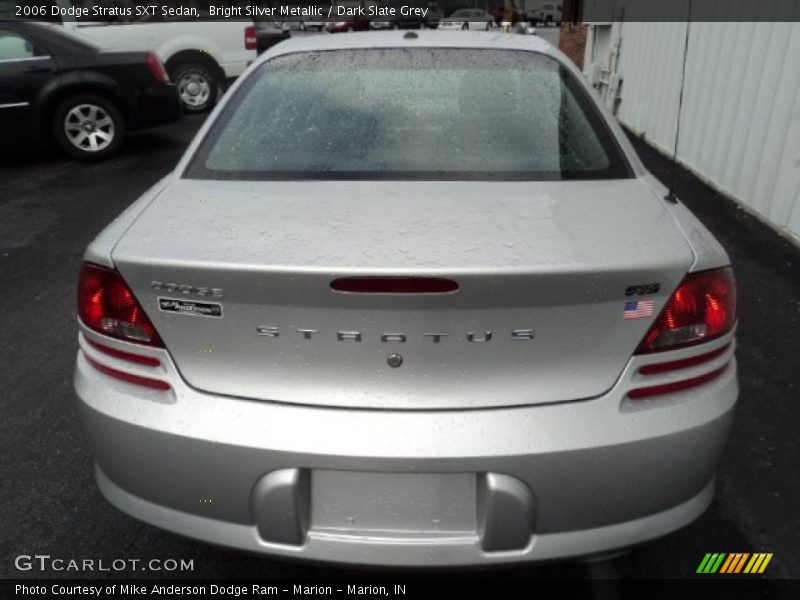 Bright Silver Metallic / Dark Slate Grey 2006 Dodge Stratus SXT Sedan