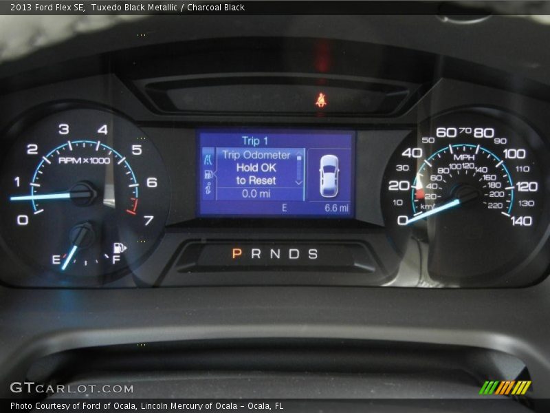 Tuxedo Black Metallic / Charcoal Black 2013 Ford Flex SE