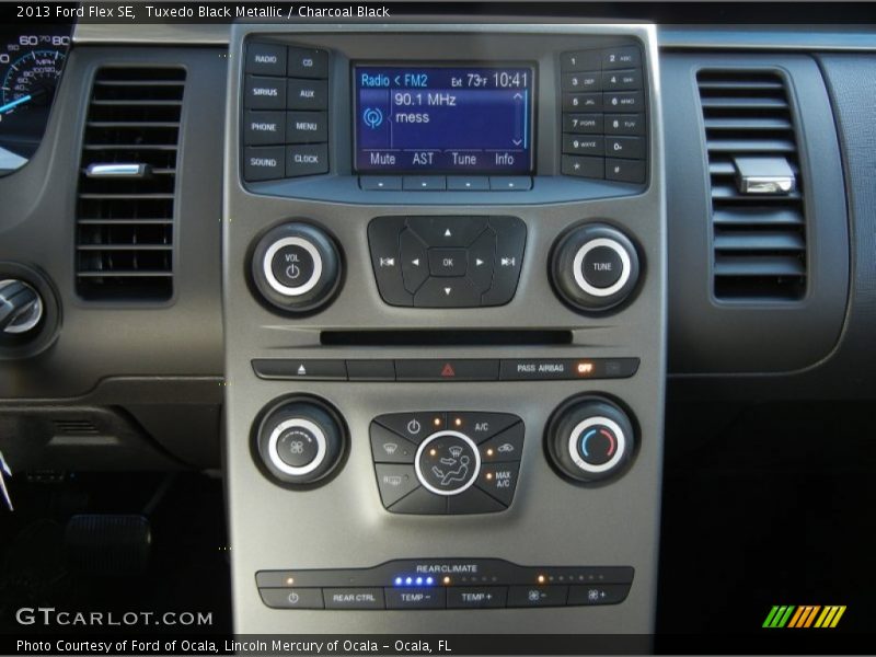 Tuxedo Black Metallic / Charcoal Black 2013 Ford Flex SE