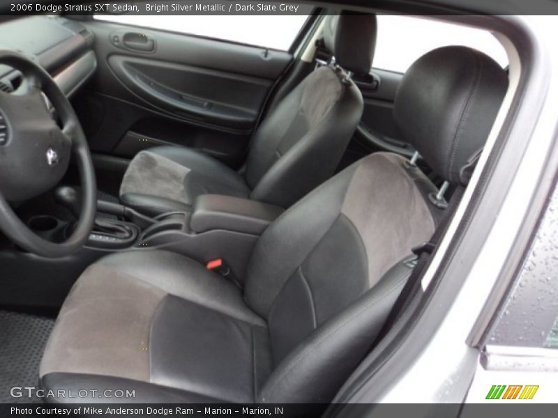 Bright Silver Metallic / Dark Slate Grey 2006 Dodge Stratus SXT Sedan