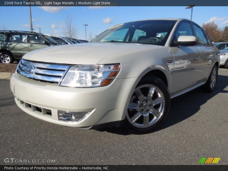 Front 3/4 View of 2008 Taurus SEL