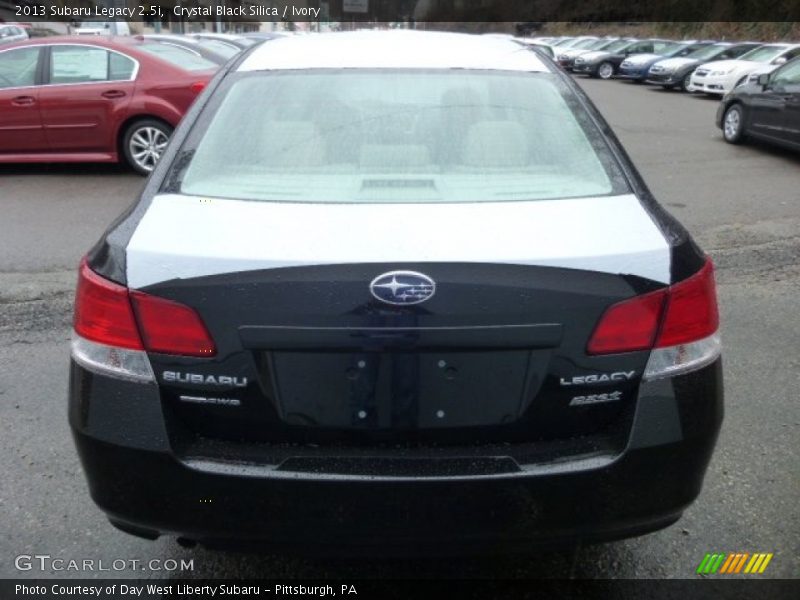 Crystal Black Silica / Ivory 2013 Subaru Legacy 2.5i