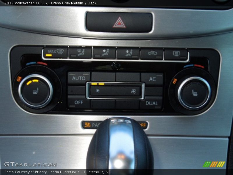 Urano Gray Metallic / Black 2012 Volkswagen CC Lux