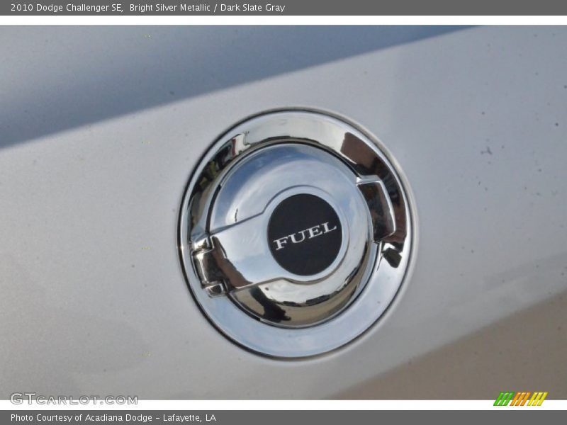 Bright Silver Metallic / Dark Slate Gray 2010 Dodge Challenger SE