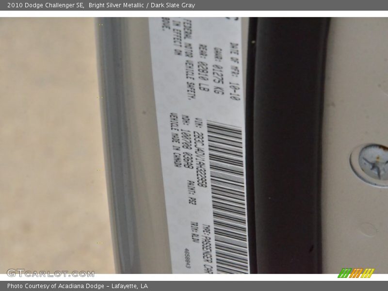 Bright Silver Metallic / Dark Slate Gray 2010 Dodge Challenger SE